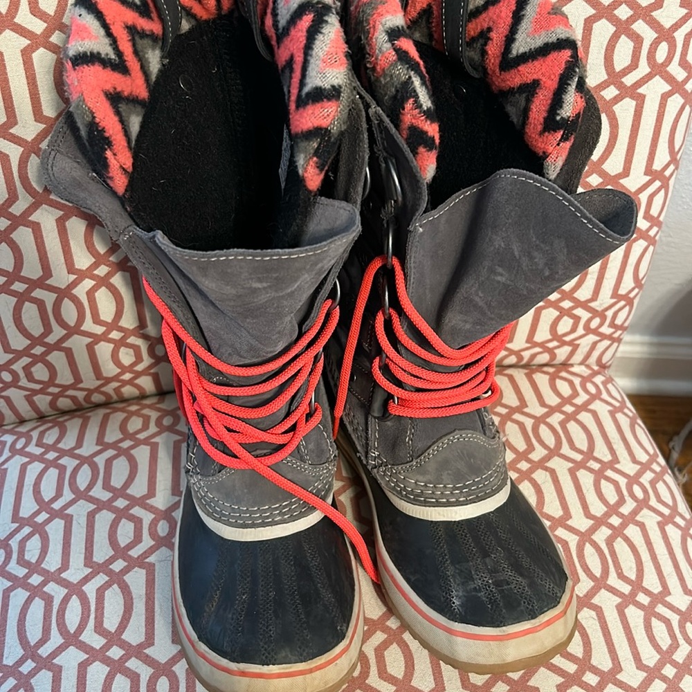 Sorel Joan of Arc boots